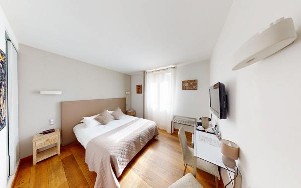 Maison à vendre    16 pièces •  Tarascon-sur-Ariège