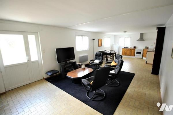 Maison d'architecte sur parc paysagé 