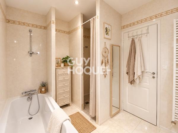 Maison à vendre de 6 pièces de 142 m²