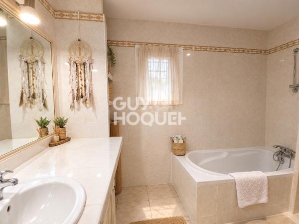 Maison à vendre de 6 pièces de 142 m²