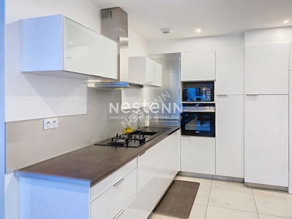 Maison contemporaine 4 chambres à vendre à Saint-Barthélemy d'Anjou avec garage et jardin !