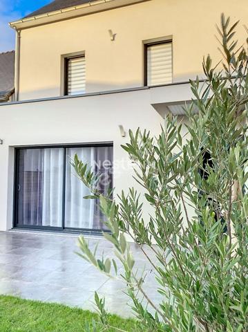 Maison contemporaine 4 chambres à vendre à Saint-Barthélemy d'Anjou avec garage et jardin !