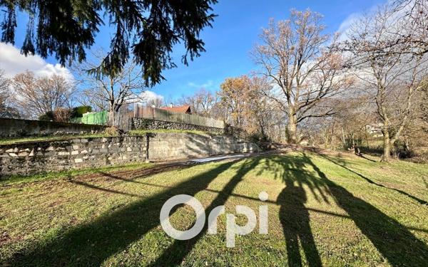 Terrain à vendre    Brié-et-Angonnes