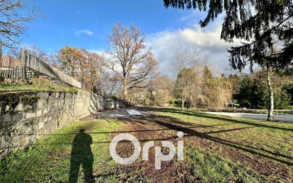 Terrain à vendre    Brié-et-Angonnes