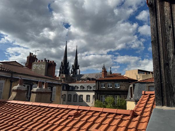 Duplex avec terrasse en hyper-centre - Clermont-ferrand - 3 pièces 70 m2
