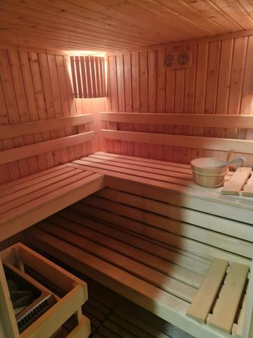 Maison familiale de 7 pièces avec piscine à vendre à Combs-la-Ville, secteur Beausoleil