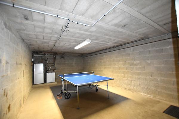 Maison familiale de 7 pièces avec piscine à vendre à Combs-la-Ville, secteur Beausoleil