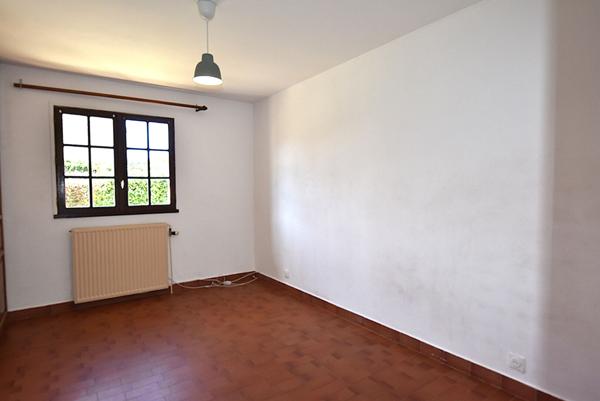 Maison familiale de 7 pièces avec piscine à vendre à Combs-la-Ville, secteur Beausoleil