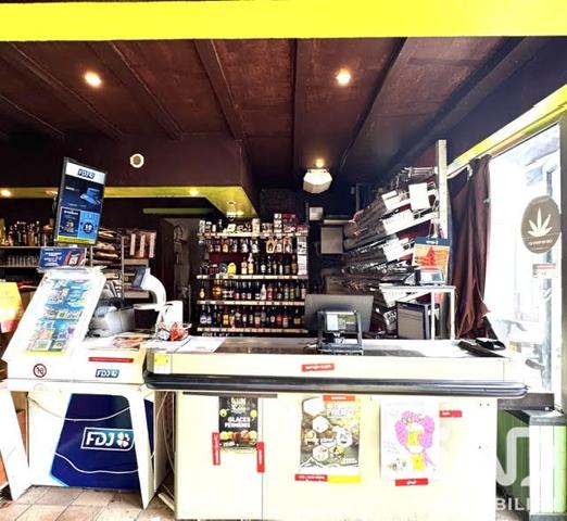 Alimentation​ à vendre 250 m² Asson