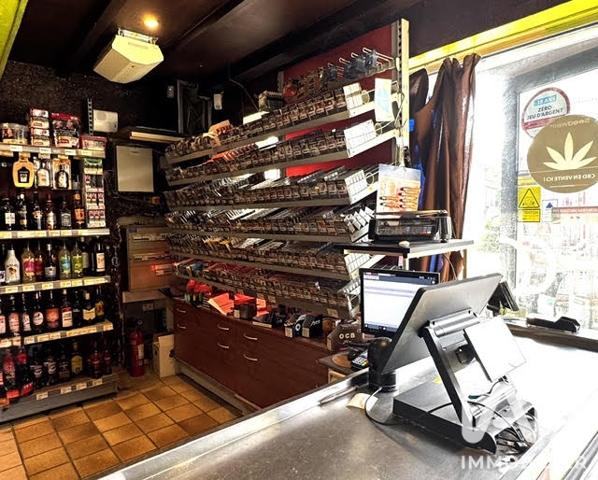 Alimentation​ à vendre 250 m² Asson