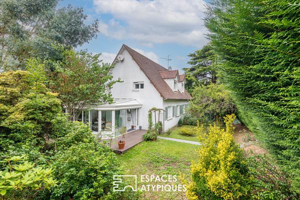 Maison familiale rénovée avec charme et lumière à Maule