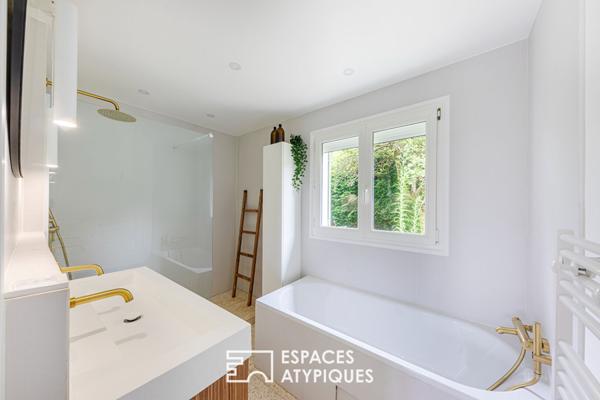 Maison familiale rénovée avec charme et lumière à Maule