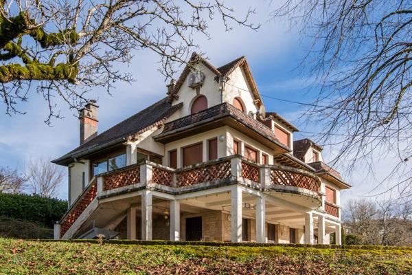 Exlusivité:Maison familiale au coeur d'un village Corrézien, proche Brive Beynat