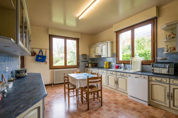 Exlusivité:Maison familiale au coeur d'un village Corrézien, proche Brive Beynat