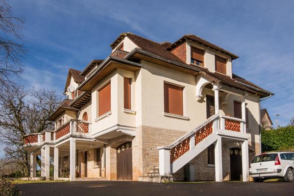 Exlusivité:Maison familiale au coeur d'un village Corrézien, proche Brive Beynat