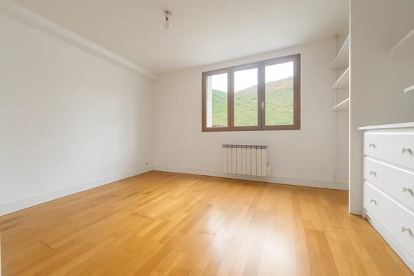 Vente Appartement 4 pièces 162 m2 à Fontenay-Trésigny