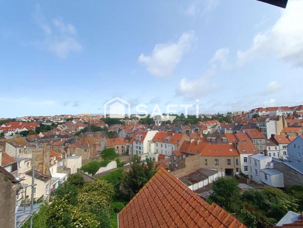 Maison de ville à proximité des remparts