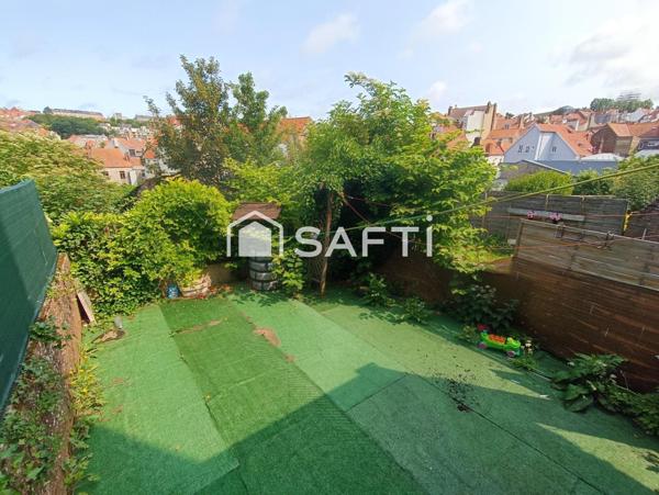 Maison de ville à proximité des remparts