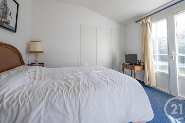 Maison à vendre  8 pièces - 265,90 m2 FOURAS - 17