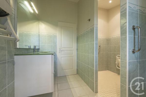 Maison à vendre  8 pièces - 265,90 m2 FOURAS - 17