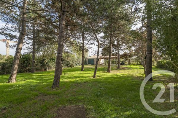 Maison à vendre  8 pièces - 265,90 m2 FOURAS - 17