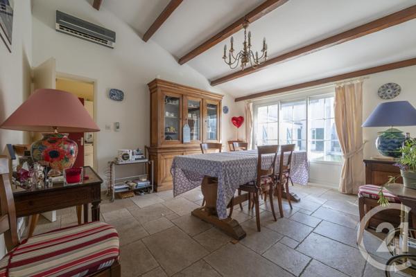 Maison à vendre  8 pièces - 265,90 m2 FOURAS - 17