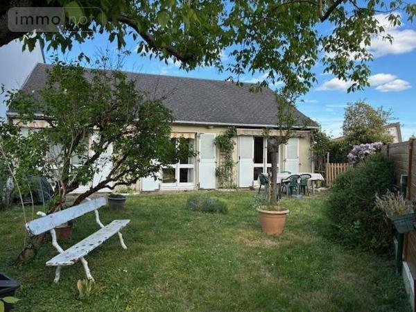 Maison à vendre à Luynes dans l'Indre-et-Loire (37230), ref : 999/3760   
LUYNES