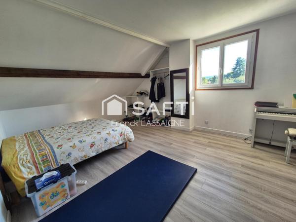 Ensemble immobilier avec terrain de 4188m²