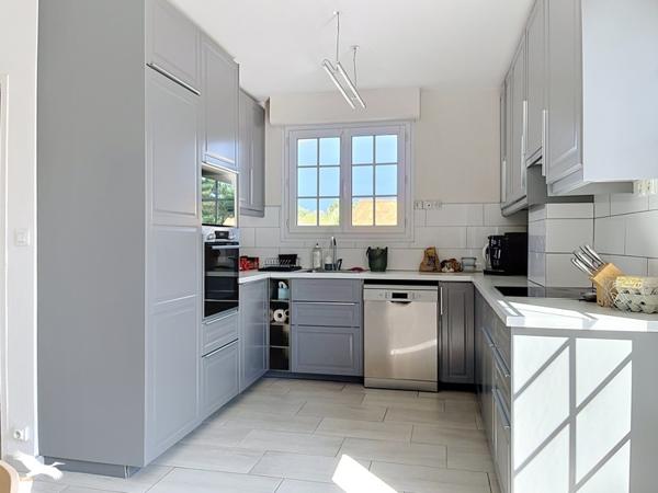 Maison à vendre 421 200 € Eysines 4 p 108 m² DPE B