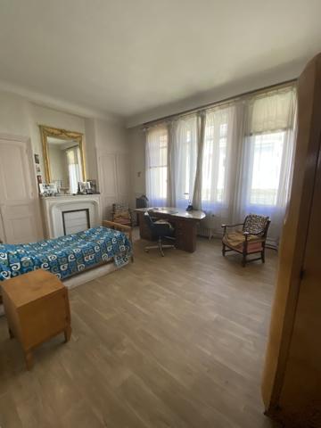 Maison 8 pièces - 232 m²