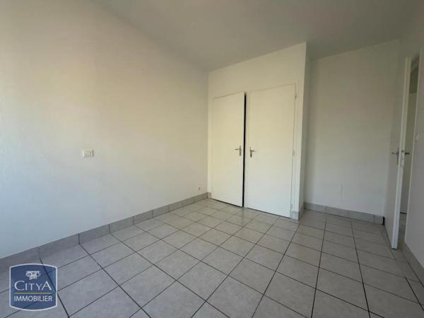 Appartement à louer 4 pièces 80m²