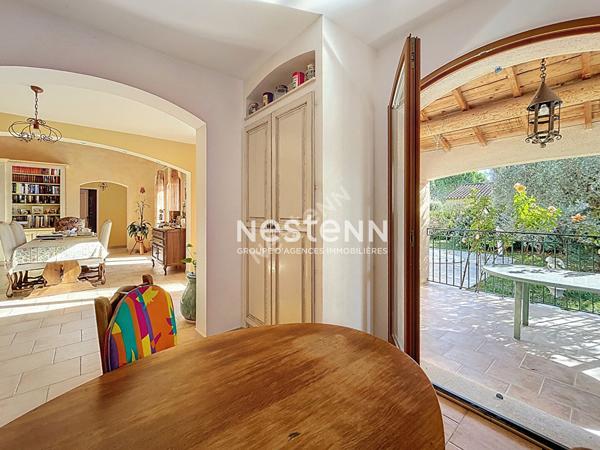 Calme absolu aux portes de la campagne - Villa indépendante de 166m2 habitables, 6 pièces, 4 chambres, vaste jardin, garage, piscine 8x4m