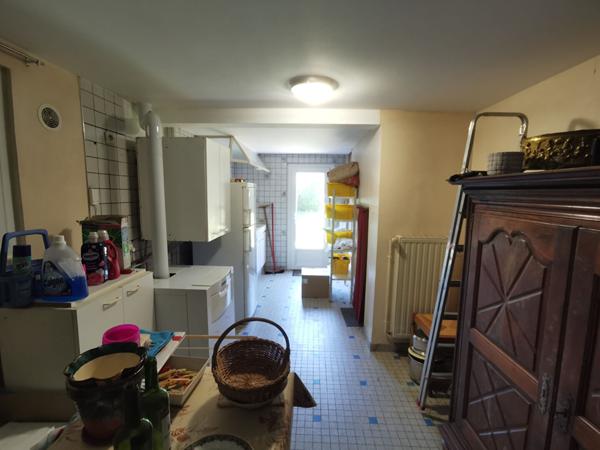 LA FLECHE, dans quartier proche commerces !!!