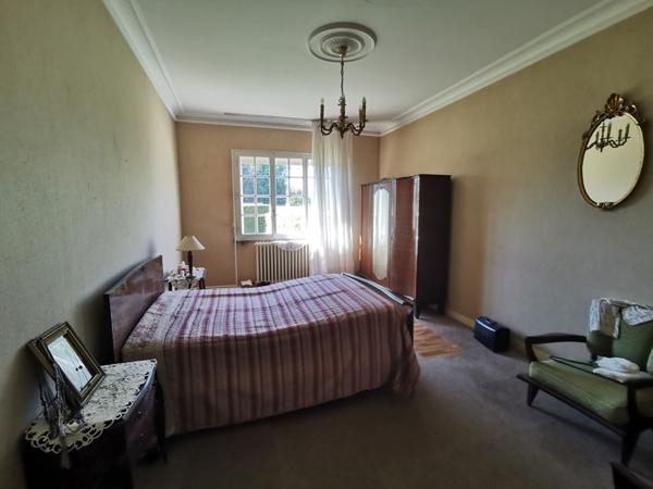 LA FLECHE, dans quartier proche commerces !!!