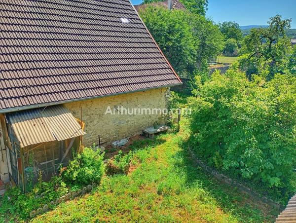 Vente                                                      Maison
                        
                     8 pièces                      243 m2                     à Buffard