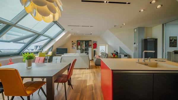 MAGNIFIQUE MOULIN XVe SIECLE ENTRE TERRE ET MER 7 PIÈCES 176 M² HENVIC