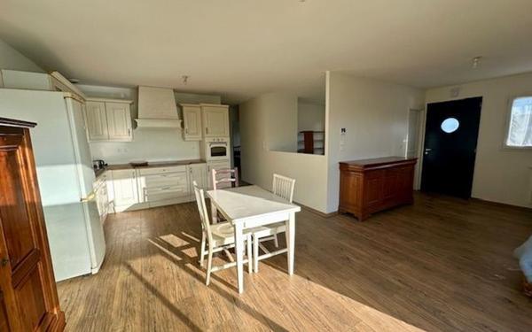 Maison à vendre    3 pièces • 80 m2 Saint-Joachim