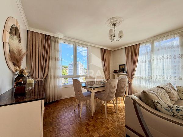 Appartement 3 pièces de 64,45 m² - dernier étage - vue panoramique - Sèvres centre-ville