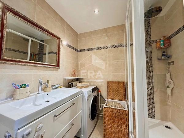 Appartement 3 pièces de 64,45 m² - dernier étage - vue panoramique - Sèvres centre-ville