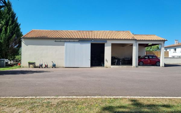 Maison à vendre    5 pièces •  Tonnay-Charente