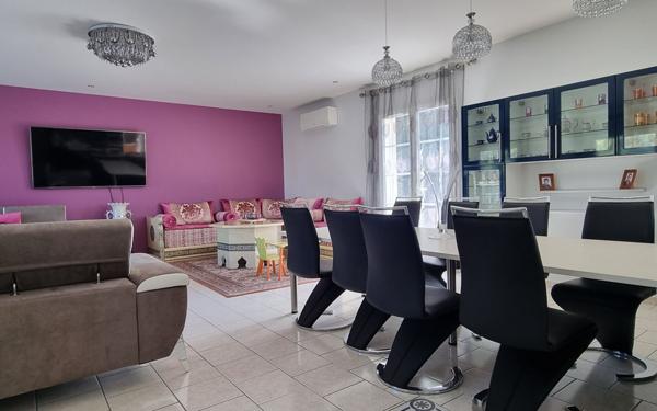 Maison à vendre    5 pièces •  Tonnay-Charente