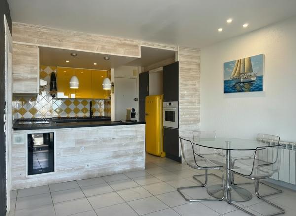 APPARTEMENT DANS RESIDENCE DE STANDING A 2 MINUTES DE LA PLAGE