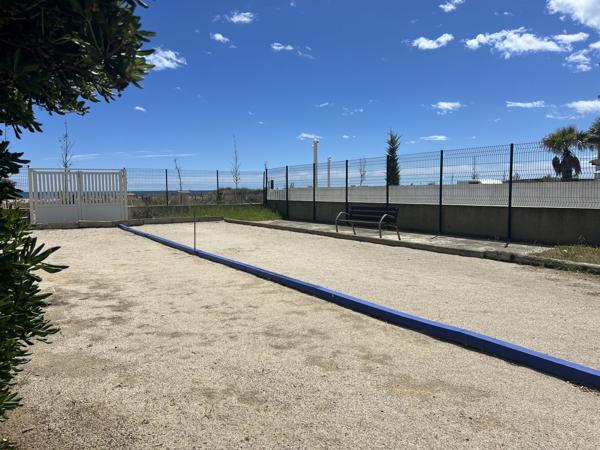 APPARTEMENT DANS RESIDENCE DE STANDING A 2 MINUTES DE LA PLAGE