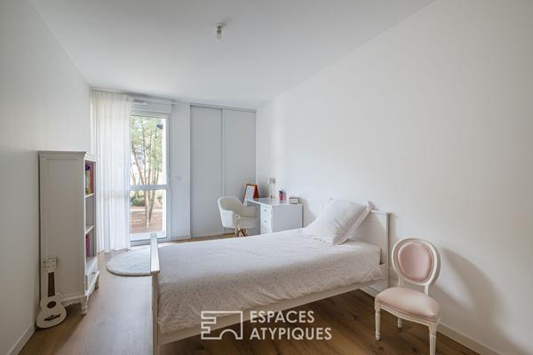 Appartement récent avec terrasse et vue sur le lac