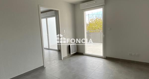 Location Appartement 4 pièces 66.4 m² - Montfavet 84140