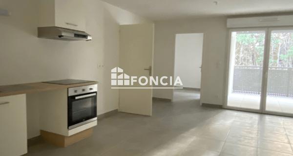 Location Appartement 4 pièces 66.4 m² - Montfavet 84140