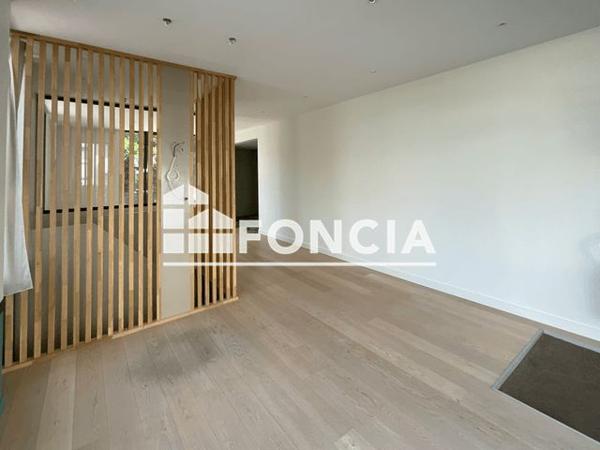 À vendre Local commercial 48.5 m² - Nantes 44300