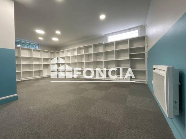 À vendre Local commercial 48.5 m² - Nantes 44300