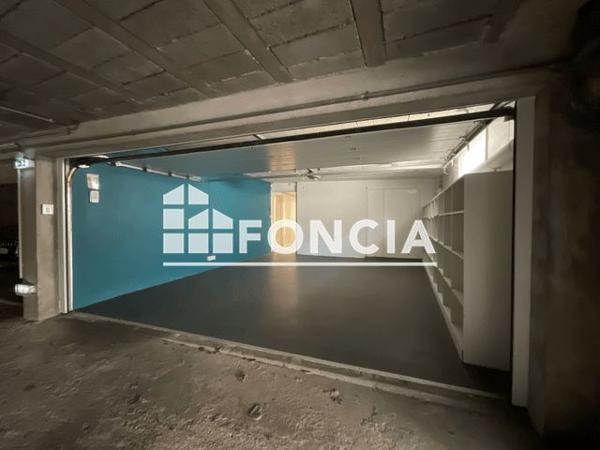 À vendre Local commercial 48.5 m² - Nantes 44300