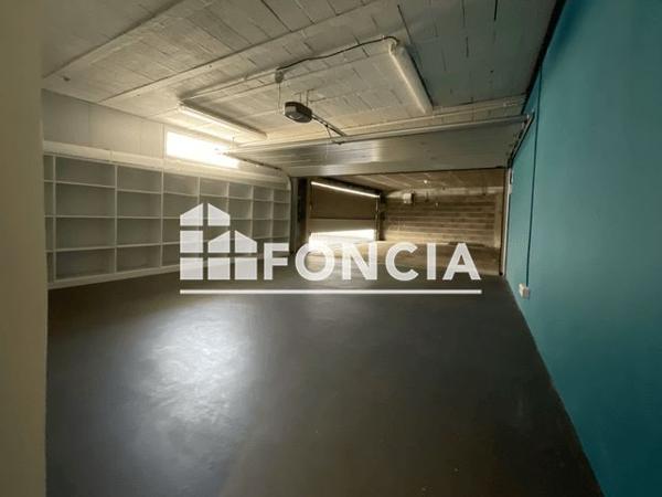 À vendre Local commercial 48.5 m² - Nantes 44300